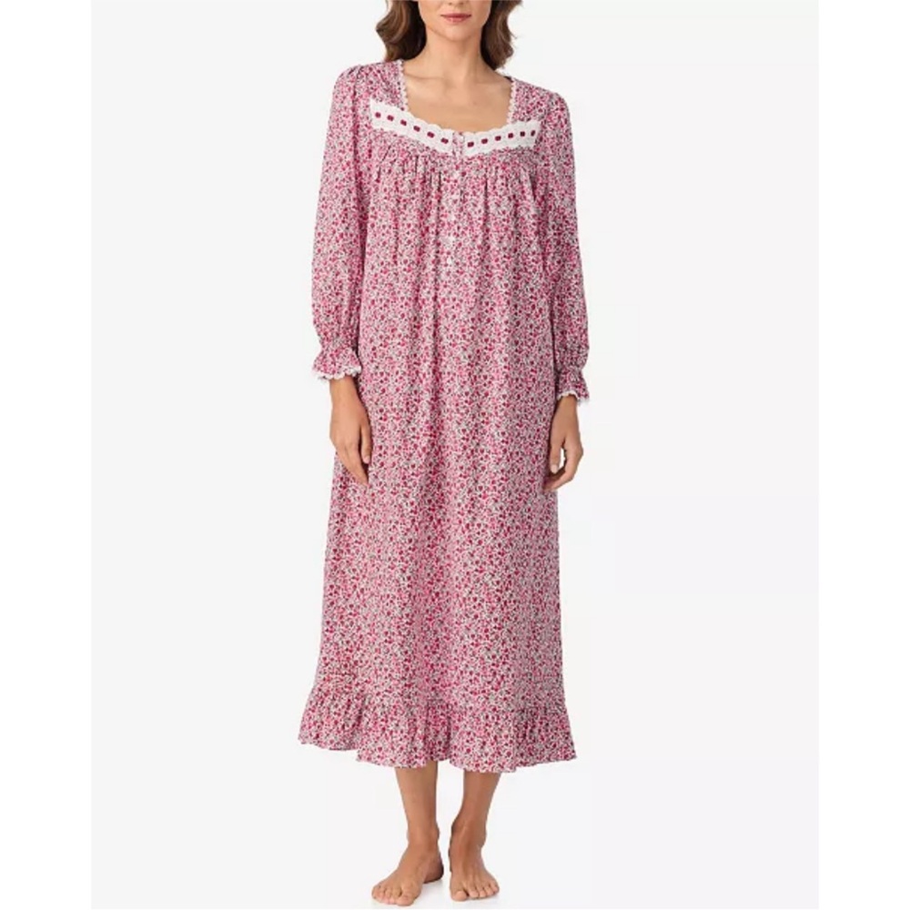 Eileen West Long Ballet Nightgown 
Size XS
